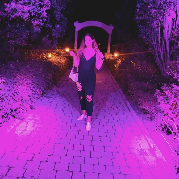 Meet your Posher, Melyssa - Picture 1 of 1